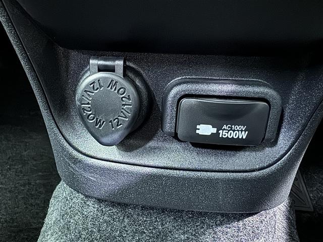 シエンタ ハイブリッドＺ　衝突被害軽減システム　フルセグ　バックカメラ　ＥＴＣ　ミュージックプレイヤー接続可　オートクルーズコントロール　ＬＥＤヘッドランプ　両側電動スライド　スマートキー　キーレス　ハイブリッド（19枚目）