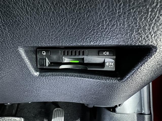 シエンタ G 衝突被害軽減システム メモリーナビ フルセグ バックカメラ ETC CD 両側電動スライド 乗車定員7人 スマートキー キーレス アイドリングストップ(15枚目)