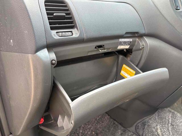 エスティマＬ アエラス　プレミアム　ＥＴＣ　バックカメラ　ナビ　ＴＶ　オートクルーズコントロール　両側電動スライドドア　オートライト　ＨＩＤ　キーレスエントリー　電動格納ミラー　３列シート　ＡＴ　アルミホイール　ＣＤ　Ｂｌｕｅｔｏｏｔｈ（70枚目）