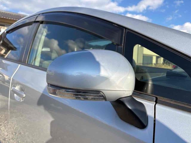 プリウスアルファ Ｓ　ＥＴＣ　バックカメラ　ナビ　ＴＶ　クリアランスソナー　アルミホイール　オートライト　スマートキー　電動格納ミラー　ＣＶＴ　盗難防止システム　衝突安全ボディ　ＡＢＳ　ＣＤ　ＵＳＢ　Ｂｌｕｅｔｏｏｔｈ（12枚目）