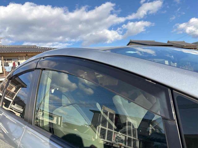 プリウスアルファ Ｓ　ＥＴＣ　バックカメラ　ナビ　ＴＶ　クリアランスソナー　アルミホイール　オートライト　スマートキー　電動格納ミラー　ＣＶＴ　盗難防止システム　衝突安全ボディ　ＡＢＳ　ＣＤ　ＵＳＢ　Ｂｌｕｅｔｏｏｔｈ（13枚目）