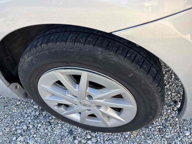 プリウスアルファ Ｓ　ＥＴＣ　バックカメラ　ナビ　ＴＶ　クリアランスソナー　アルミホイール　オートライト　スマートキー　電動格納ミラー　ＣＶＴ　盗難防止システム　衝突安全ボディ　ＡＢＳ　ＣＤ　ＵＳＢ　Ｂｌｕｅｔｏｏｔｈ（26枚目）