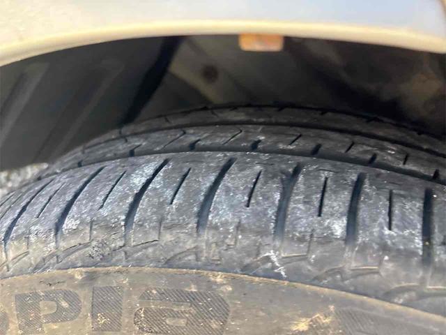 プリウスアルファ Ｓ　ＥＴＣ　バックカメラ　ナビ　ＴＶ　クリアランスソナー　アルミホイール　オートライト　スマートキー　電動格納ミラー　ＣＶＴ　盗難防止システム　衝突安全ボディ　ＡＢＳ　ＣＤ　ＵＳＢ　Ｂｌｕｅｔｏｏｔｈ（32枚目）