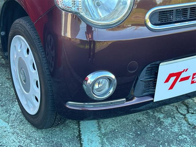 ミラココア ココアプラスＸスペシャルコーデ　スマートキー　アイドリングストップ　電動格納ミラー　ベンチシート　ＣＶＴ　盗難防止システム　ＡＢＳ　ＣＤ　ルーフレール　衝突安全ボディ　エアコン　パワーステアリング（7枚目）