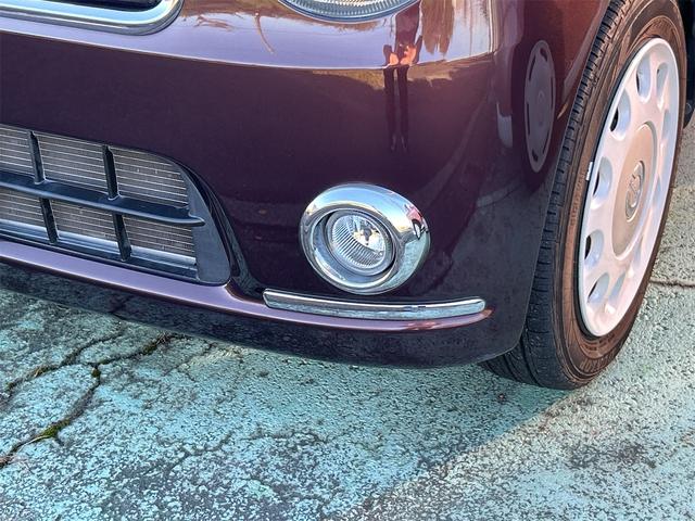 ミラココア ココアプラスＸスペシャルコーデ　スマートキー　アイドリングストップ　電動格納ミラー　ベンチシート　ＣＶＴ　盗難防止システム　ＡＢＳ　ＣＤ　ルーフレール　衝突安全ボディ　エアコン　パワーステアリング（9枚目）