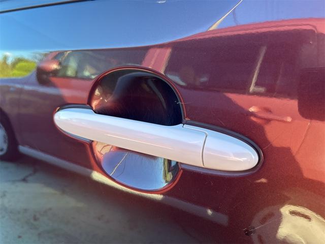 ミラココア ココアプラスＸスペシャルコーデ　スマートキー　アイドリングストップ　電動格納ミラー　ベンチシート　ＣＶＴ　盗難防止システム　ＡＢＳ　ＣＤ　ルーフレール　衝突安全ボディ　エアコン　パワーステアリング（27枚目）