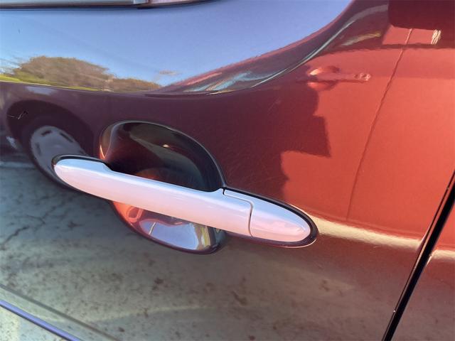 ミラココア ココアプラスＸスペシャルコーデ　スマートキー　アイドリングストップ　電動格納ミラー　ベンチシート　ＣＶＴ　盗難防止システム　ＡＢＳ　ＣＤ　ルーフレール　衝突安全ボディ　エアコン　パワーステアリング（28枚目）