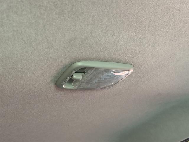 ミラココア ココアプラスＸスペシャルコーデ　スマートキー　アイドリングストップ　電動格納ミラー　ベンチシート　ＣＶＴ　盗難防止システム　ＡＢＳ　ＣＤ　ルーフレール　衝突安全ボディ　エアコン　パワーステアリング（40枚目）