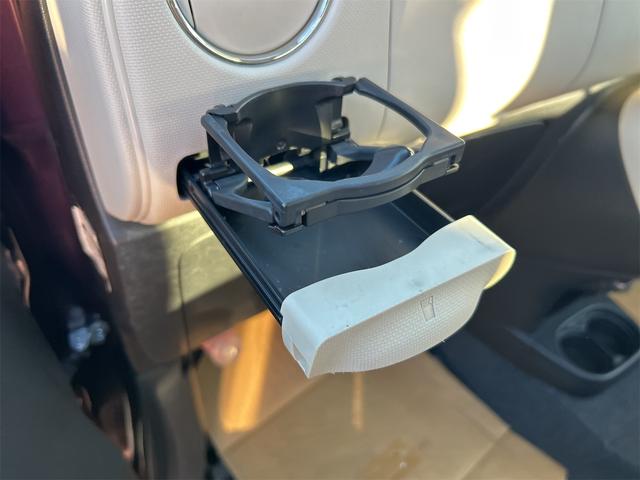 ミラココア ココアプラスＸスペシャルコーデ　スマートキー　アイドリングストップ　電動格納ミラー　ベンチシート　ＣＶＴ　盗難防止システム　ＡＢＳ　ＣＤ　ルーフレール　衝突安全ボディ　エアコン　パワーステアリング（56枚目）