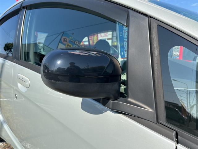 アイ M スマートキー 電動格納ミラー AT 盗難防止システム ABS CD アルミホイール 衝突安全ボディ エアコン パワーステアリング パワーウィンドウ(11枚目)