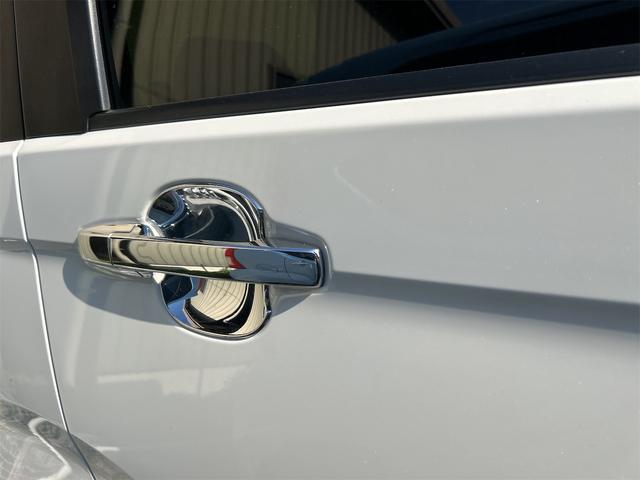 Ｎ－ＷＧＮカスタム Ｇ　ＳＳパッケージＩＩ　ＥＴＣ　バックカメラ　ナビ　ＴＶ　オートクルーズコントロール　衝突被害軽減システム　オートライト　ＨＩＤ　スマートキー　アイドリングストップ　電動格納ミラー　シートヒーター　ベンチシート　ＣＶＴ（14枚目）