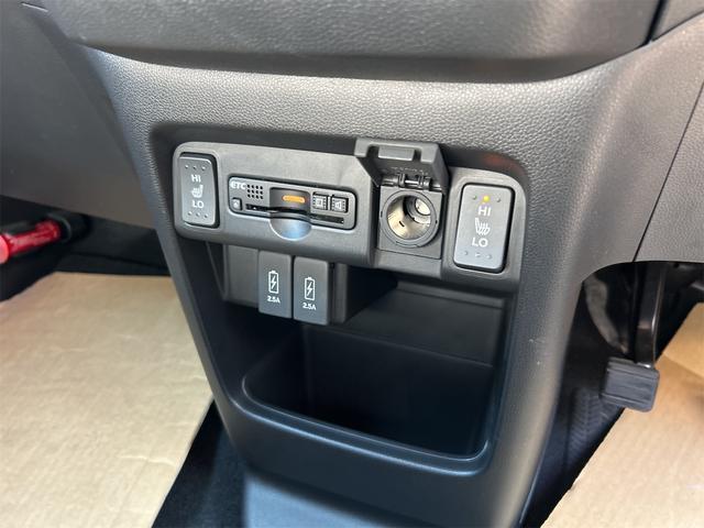 Ｎ－ＷＧＮカスタム Ｇ　ＳＳパッケージＩＩ　ＥＴＣ　バックカメラ　ナビ　ＴＶ　オートクルーズコントロール　衝突被害軽減システム　オートライト　ＨＩＤ　スマートキー　アイドリングストップ　電動格納ミラー　シートヒーター　ベンチシート　ＣＶＴ（48枚目）