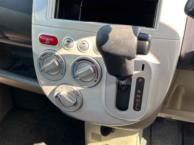 eKワゴン M キーレスエントリー 電動格納ミラー ベンチシート AT 盗難防止システム CD 衝突安全ボディ エアコン パワーステアリング パワーウィンドウ 運転席エアバッグ(6枚目)