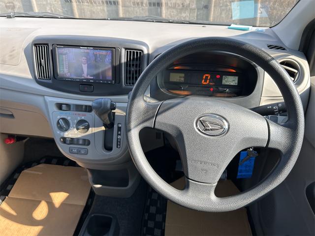 ミライース L SA ナビ TV 衝突被害軽減システム キーレスエントリー アイドリングストップ CVT 盗難防止システム ABS ESC CD USB ミュージックプレイヤー接続可 衝突安全ボディ エアコン(3枚目)