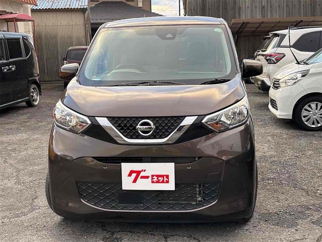 デイズ Ｘ　バックカメラ　クリアランスソナー　衝突被害軽減システム　オートライト　スマートキー　アイドリングストップ　電動格納ミラー　ベンチシート　ＣＶＴ　盗難防止システム　ＡＢＳ　ＥＳＣ　ＵＳＢ　アルミホイール（3枚目）