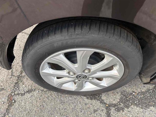 デイズ Ｘ　バックカメラ　クリアランスソナー　衝突被害軽減システム　オートライト　スマートキー　アイドリングストップ　電動格納ミラー　ベンチシート　ＣＶＴ　盗難防止システム　ＡＢＳ　ＥＳＣ　ＵＳＢ　アルミホイール（16枚目）