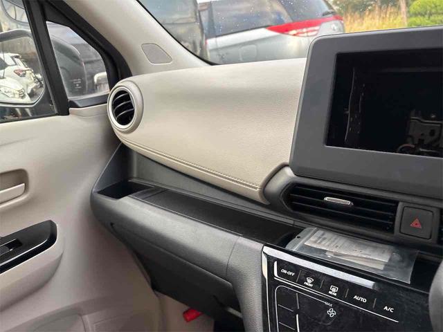 デイズ Ｘ　バックカメラ　クリアランスソナー　衝突被害軽減システム　オートライト　スマートキー　アイドリングストップ　電動格納ミラー　ベンチシート　ＣＶＴ　盗難防止システム　ＡＢＳ　ＥＳＣ　ＵＳＢ　アルミホイール（30枚目）