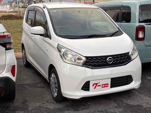 デイズ Ｓ　キーレスエントリー　アイドリングストップ　電動格納ミラー　ベンチシート　ＣＶＴ　ＡＢＳ　ＣＤ　ミュージックプレイヤー接続可　衝突安全ボディ　エアコン　パワーステアリング　パワーウィンドウ（5枚目）