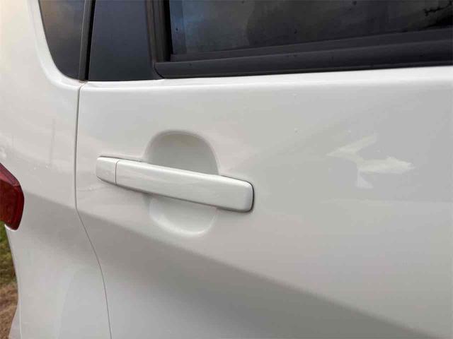 デイズ Ｓ　キーレスエントリー　アイドリングストップ　電動格納ミラー　ベンチシート　ＣＶＴ　ＡＢＳ　ＣＤ　ミュージックプレイヤー接続可　衝突安全ボディ　エアコン　パワーステアリング　パワーウィンドウ（13枚目）