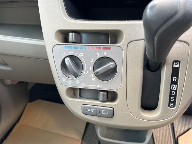 ムーヴ Ｌ　キーレスエントリー　アイドリングストップ　電動格納ミラー　ベンチシート　ＣＶＴ　盗難防止システム　ＡＢＳ　ＣＤ　ミュージックプレイヤー接続可　衝突安全ボディ　エアコン　パワーステアリング（31枚目）