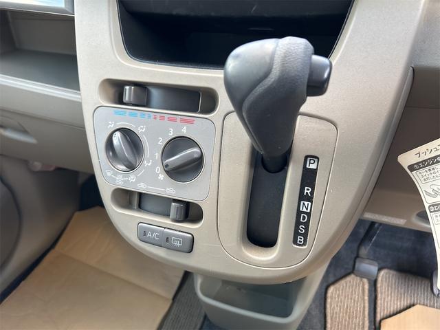 ムーヴ Ｌ　キーレスエントリー　アイドリングストップ　電動格納ミラー　ベンチシート　ＣＶＴ　盗難防止システム　ＡＢＳ　ＣＤ　ミュージックプレイヤー接続可　衝突安全ボディ　エアコン　パワーステアリング（32枚目）