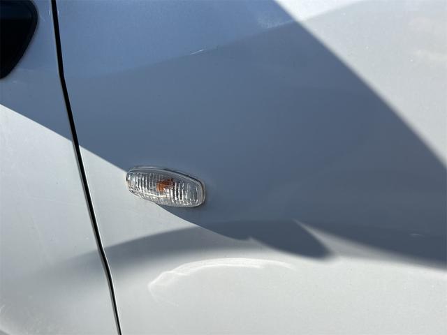 ムーヴ ＸリミテッドＩＩ　ＳＡＩＩＩ　ＥＴＣ　バックカメラ　衝突被害軽減システム　オートマチックハイビーム　オートライト　ＬＥＤヘッドランプ　スマートキー　アイドリングストップ　電動格納ミラー　シートヒーター　ベンチシート　ＣＶＴ（11枚目）