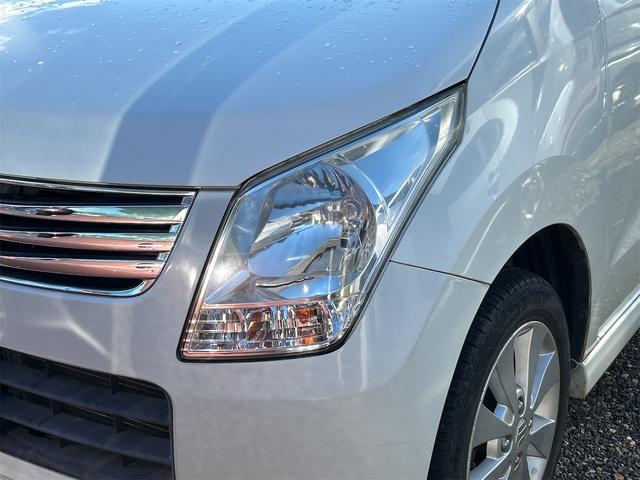 ワゴンＲ ＦＸリミテッド　スマートキー　電動格納ミラー　ベンチシート　ＡＴ　盗難防止システム　ＡＢＳ　ＣＤ　アルミホイール　衝突安全ボディ　エアコン　パワーステアリング　パワーウィンドウ（3枚目）