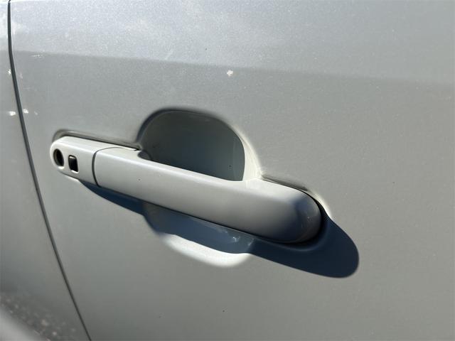 ワゴンＲ ＦＸリミテッド　スマートキー　電動格納ミラー　ベンチシート　ＡＴ　盗難防止システム　ＡＢＳ　ＣＤ　アルミホイール　衝突安全ボディ　エアコン　パワーステアリング　パワーウィンドウ（10枚目）