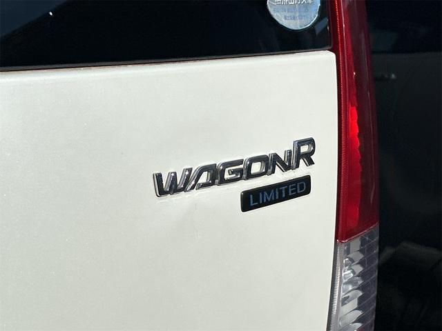 ワゴンＲ ＦＸリミテッド　スマートキー　電動格納ミラー　ベンチシート　ＡＴ　盗難防止システム　ＡＢＳ　ＣＤ　アルミホイール　衝突安全ボディ　エアコン　パワーステアリング　パワーウィンドウ（15枚目）