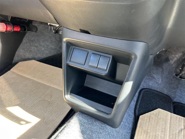 アルト Ｆ　キーレスエントリー　ＡＴ　盗難防止システム　ＡＢＳ　ＥＳＣ　ＣＤ　ミュージックプレイヤー接続可　衝突安全ボディ　エアコン　パワーステアリング　パワーウィンドウ（39枚目）