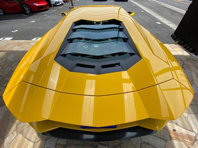 アヴェンタドール S 正規D車 ブリリアントエキゾースト(純正有) エンジンガラスフード Dione鍛造F20・R21 カーボンセラミック・レッドキャリパー ツートンインテリア ヘッドレスト刺繍 ブランディングP(32枚目)