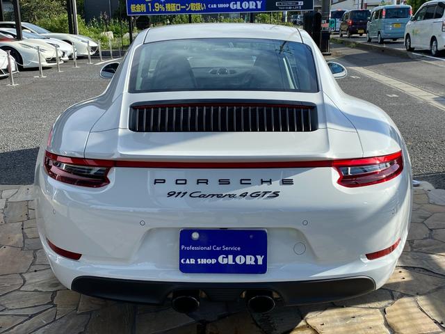 ９１１カレラ４ＧＴＳ　Ｄ車　右Ｈ　スポーツクロノ　スポーツエグゾースト　ＧＴスポーツステアリング　ＢＯＳＥ　ハーフレザー＆シートヒーター　電格ミラー　アルミ２０ｉｎ　センターロック　レッドキャリパー　ＧＴＳサイドデカール(6枚目)