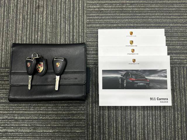 ９１１ ９１１カレラＳ　Ｄ車　１オーナー　スポーツクロノＰ　オーシャンブルー革シート　メモリ付パワーシート　ダイナミックコーナーリングライト　クルーズコントロール　カレラクラシックＡＷ１９インチ（11枚目）