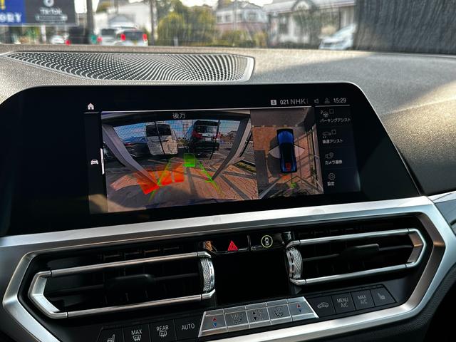 Ｍ４ Ｍ４クーペ　Ｄ車　１オーナー　６速ＭＴ　パーキングアシストプラス　カーボンＲ　パワーシート　ＨＵＤ　スポーツエキゾースト　ＡｐｐｌｅＣａｒＰｌａｙ　アンビエントライト　アルミＦ１９／Ｒ２０　ＢＭＷレーザーライト（30枚目）