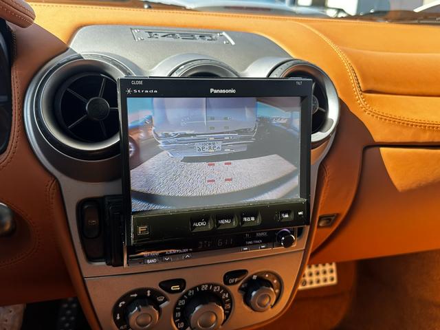 Ｆ４３０スパイダー Ｆ１　正規Ｄ車　カーボンブレーキ　チャレンジグリル　デイトナシート　クラッチ残７２　　純正アルミホイール１９インチ　フェラーリスクーデリアシールド　Ｂカメラ（20枚目）