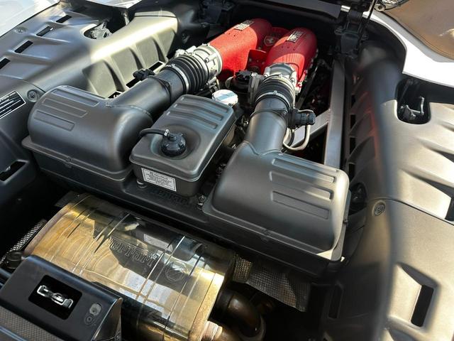 Ｆ４３０スパイダー Ｆ１　正規Ｄ車　カーボンブレーキ　チャレンジグリル　デイトナシート　クラッチ残７２　　純正アルミホイール１９インチ　フェラーリスクーデリアシールド　Ｂカメラ（28枚目）