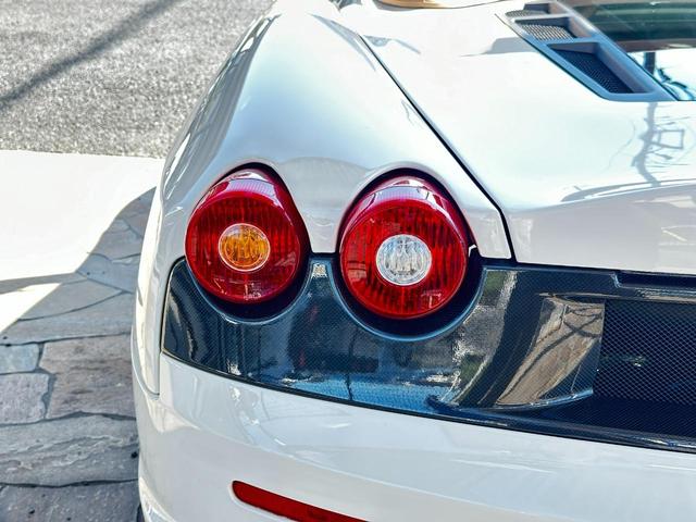 Ｆ４３０スパイダー Ｆ１　正規Ｄ車　カーボンブレーキ　チャレンジグリル　デイトナシート　クラッチ残７２　　純正アルミホイール１９インチ　フェラーリスクーデリアシールド　Ｂカメラ（43枚目）