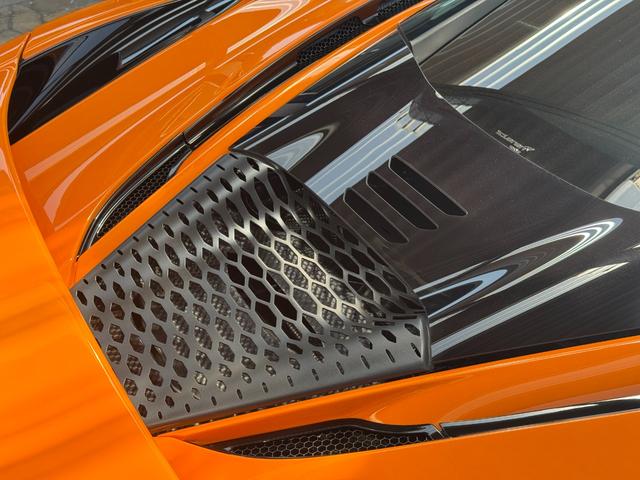 ７５０Ｓ ベースグレード　１オーナー　正規Ｄ車　Ｆリフター　テックラックスインテリア　ライトウェイト鍛造ホイール　カーボンセラミックブレーキ　カラードブレーキキャリパー　バウアーズ＆ウィルキンススピーカー　カラードシートベルト（62枚目）