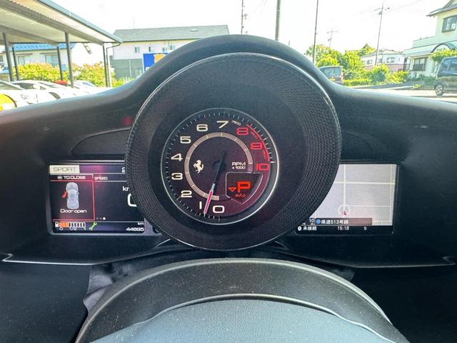 488GTB ベースグレード D車 1年走行無制限保証 LEDハンドル Fリフター カーボンセラミックブレーキ レッドキャリパー Bカメラ(19枚目)