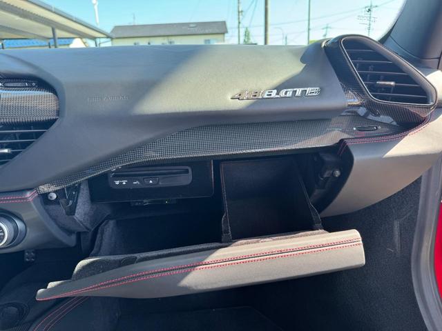 488GTB ベースグレード D車 1年走行無制限保証 LEDハンドル Fリフター カーボンセラミックブレーキ レッドキャリパー Bカメラ(29枚目)