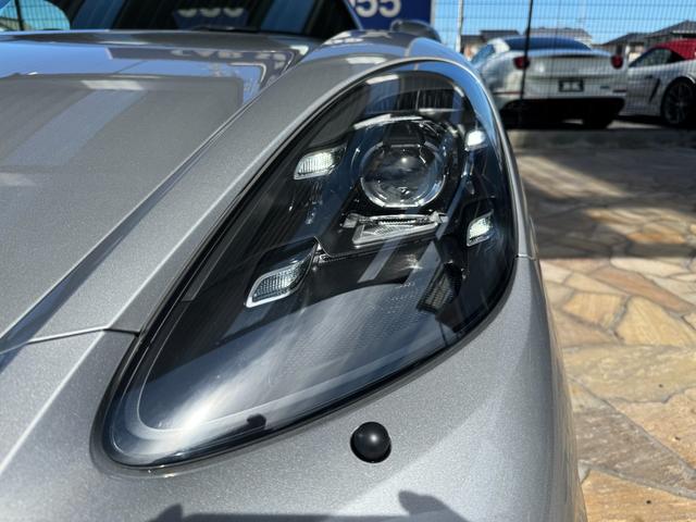 ７１８スパイダー ７１８スパイダー　Ｄ車　１年保証　ＧＴシルバーメタリック　ＧＴスポーツステアリング　ＰＤＬＳ　スポーツクロノＰＫＧ　スポーツエキゾースト　ＰＳＥコントローラー　Ｂカメラ（43枚目）