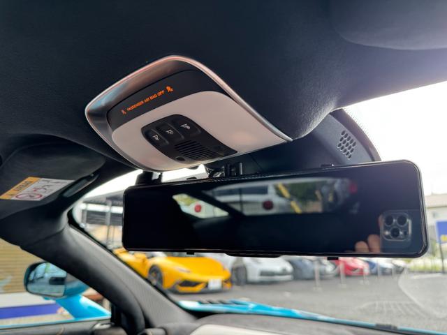 720S ベースグレード D車 1年走行無制限保証 RYFT製カーボンフェンダー・リアウィング(純正有) 社外マフラー・社外ホイール(純正有) B&Wサウンド Fリフター Bカメラ(24枚目)