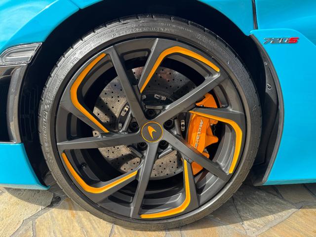 720S ベースグレード D車 1年走行無制限保証 RYFT製カーボンフェンダー・リアウィング(純正有) 社外マフラー・社外ホイール(純正有) B&Wサウンド Fリフター Bカメラ(35枚目)