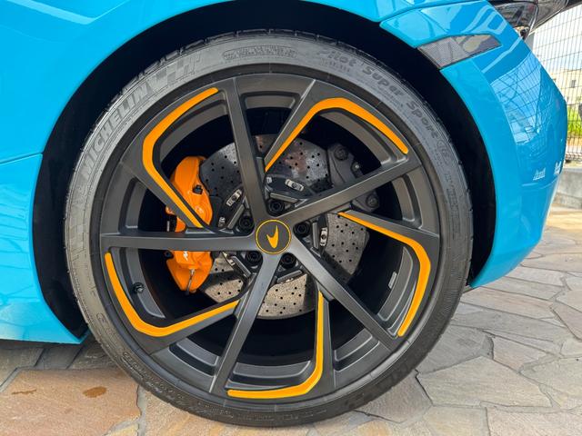 720S ベースグレード D車 1年走行無制限保証 RYFT製カーボンフェンダー・リアウィング(純正有) 社外マフラー・社外ホイール(純正有) B&Wサウンド Fリフター Bカメラ(36枚目)