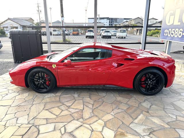 FERRARI 488 SPIDER BASE GRADE