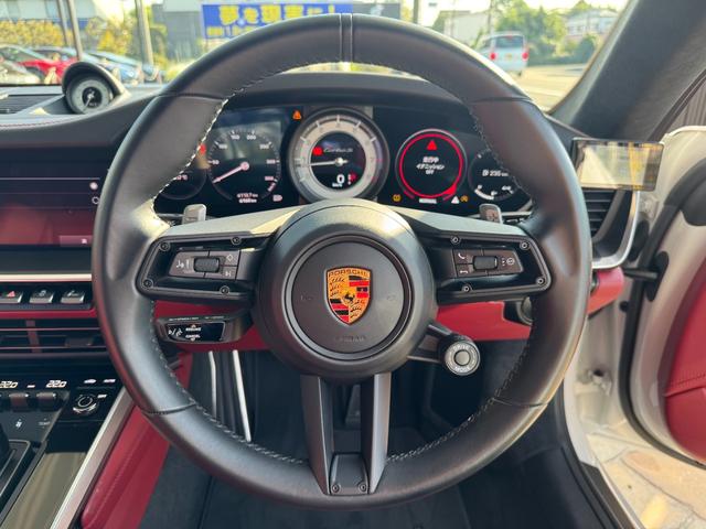 ９１１ ９１１ターボＳ　Ｄ車　１年走行無制限保証　スポーツクロノＰＫＧ　スポーツエキゾースト　ＰＣＣＢ　ＰＡＳＭ　ＬＥＤマトリックスシステム　ＢＯＳＥサウンド　シートヒーター　プライバシーガラス　Ｂカメラ（17枚目）