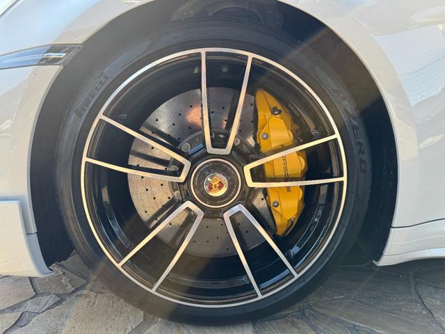 ９１１ ９１１ターボＳ　Ｄ車　１年走行無制限保証　スポーツクロノＰＫＧ　スポーツエキゾースト　ＰＣＣＢ　ＰＡＳＭ　ＬＥＤマトリックスシステム　ＢＯＳＥサウンド　シートヒーター　プライバシーガラス　Ｂカメラ（33枚目）