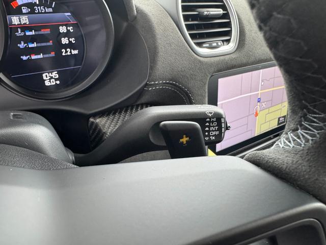 ７１８ケイマン ７１８ケイマンＧＴ４　Ｄ車　新車保証　ＯＰ５４０　ヴァイザッハパッケージ　スポーツクロノＰＫＧ　スポーツエキゾースト　ＰＣＣＢ　ライトデザインパッケージ　ＢＯＳＥサウンド　カーボンウィンドウトライアングルトリム　Ｆリフター（17枚目）