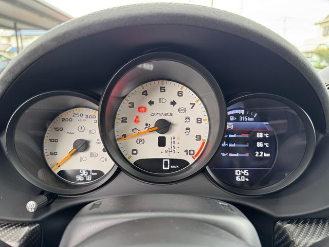 ７１８ケイマン ７１８ケイマンＧＴ４　Ｄ車　新車保証　ＯＰ５４０　ヴァイザッハパッケージ　スポーツクロノＰＫＧ　スポーツエキゾースト　ＰＣＣＢ　ライトデザインパッケージ　ＢＯＳＥサウンド　カーボンウィンドウトライアングルトリム　Ｆリフター（18枚目）