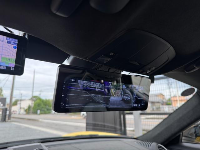 ７１８ケイマン ７１８ケイマンＧＴ４　Ｄ車　新車保証　ＯＰ５４０　ヴァイザッハパッケージ　スポーツクロノＰＫＧ　スポーツエキゾースト　ＰＣＣＢ　ライトデザインパッケージ　ＢＯＳＥサウンド　カーボンウィンドウトライアングルトリム　Ｆリフター（20枚目）